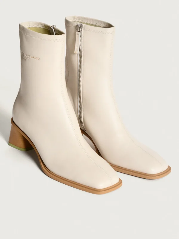 Shop HOFF DATE OFF WHITE STIEFELETTE MIT ABSATZ