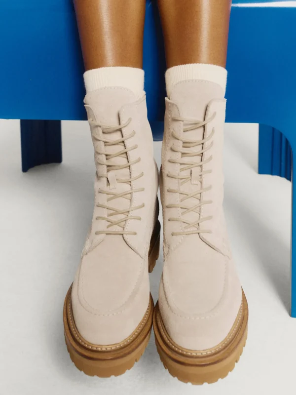 Shop HOFF DESERT STIEFEL BEIGE